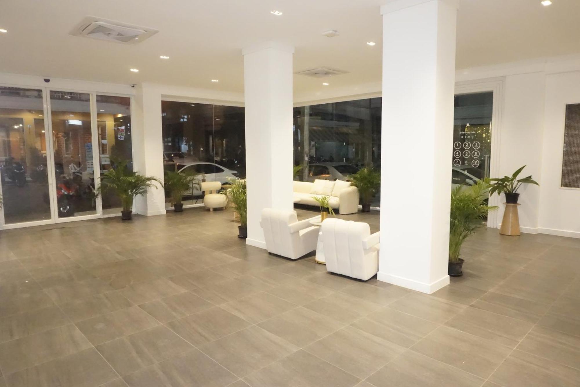 Blue Skyline Hotel Patong Ngoại thất bức ảnh